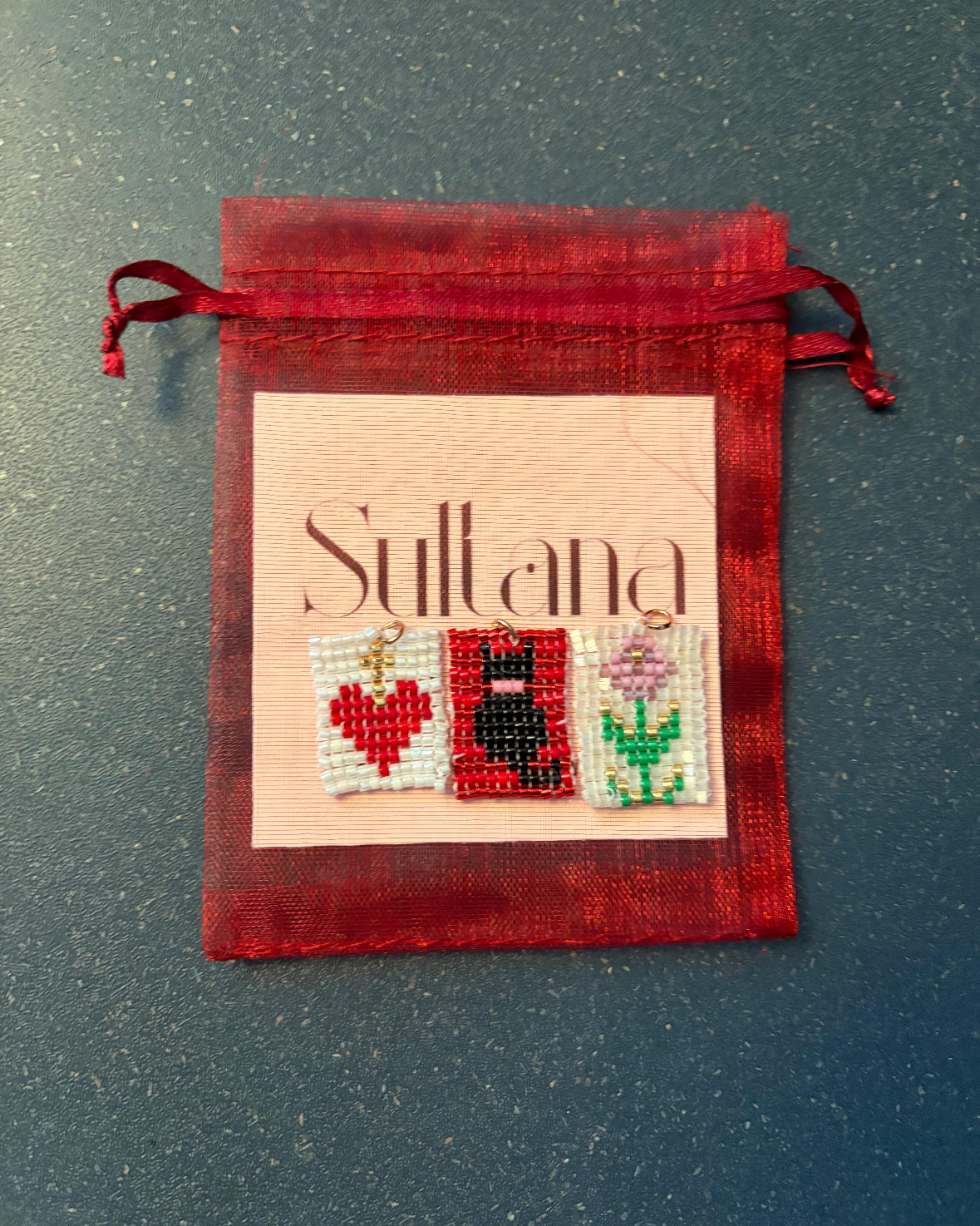 Make Your Own Charm ✶ Square Stitch (Level 1)