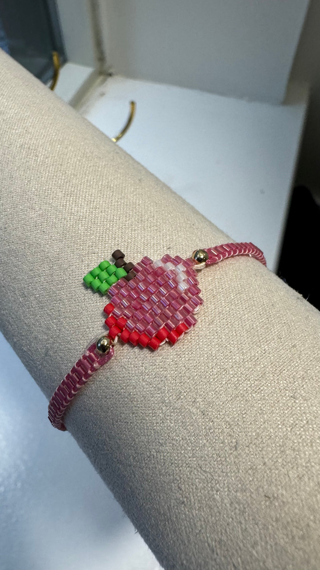 Structure No. 1 Fruit Series in Apple