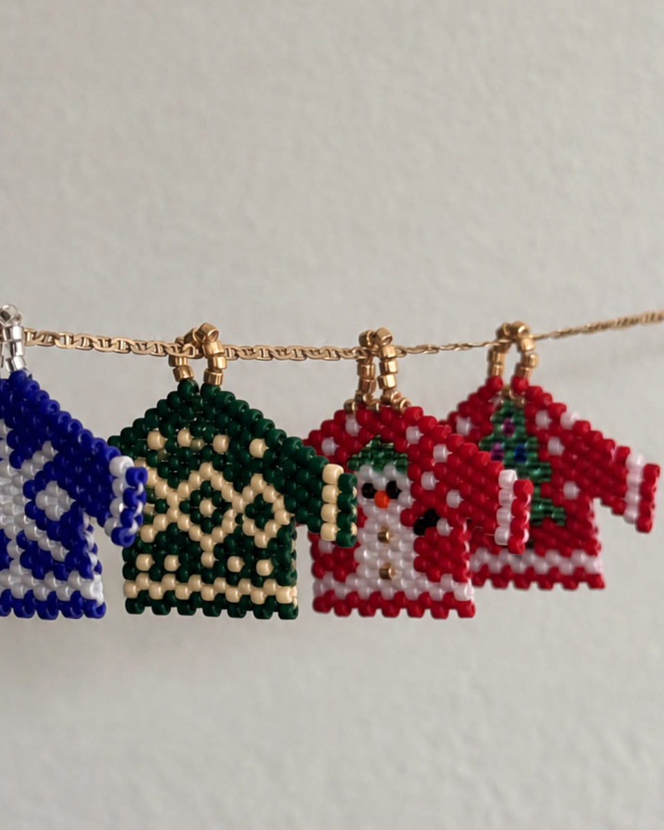 Cozy Sweater Workshop | Learn Brick Stitch - Level 2